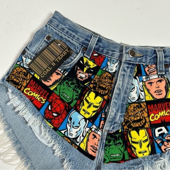 Coal N Terry Marvel Comic Print Frayed Hem Denim Shorts NWT - Picture 3 of 13